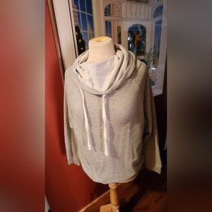 Long sleeve hooded top